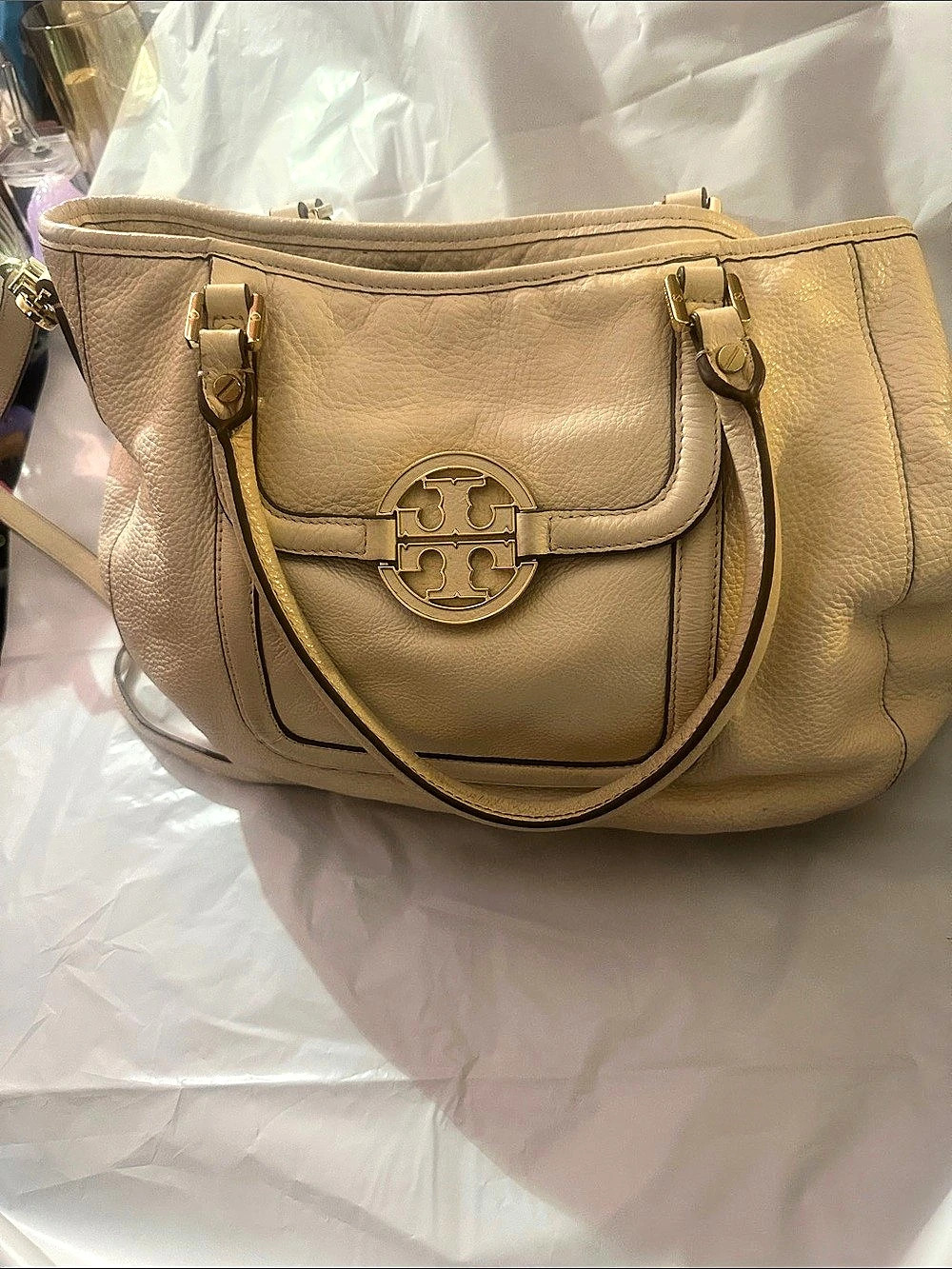 Tory Burch Shoulder Bag in Beige